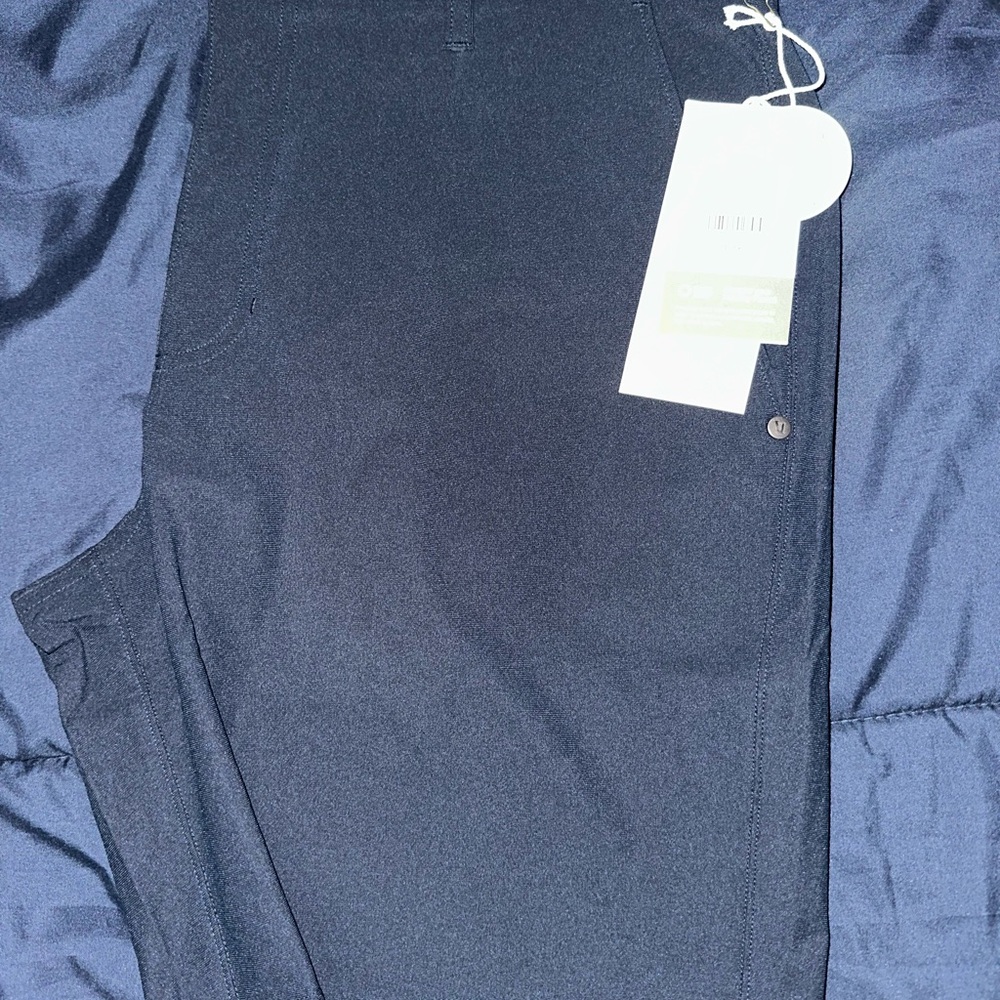 Vuori Men’s Meta Short - Brand New